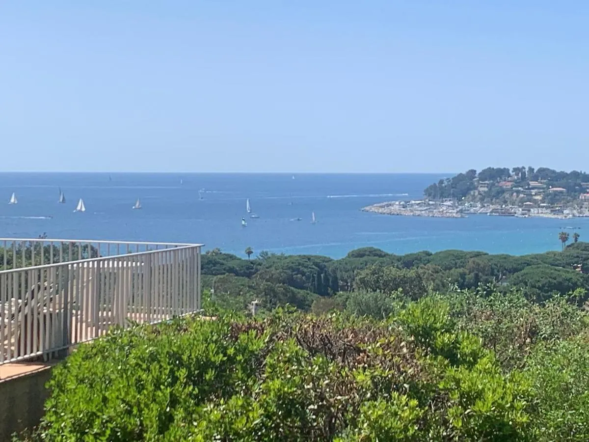 Les Citronniers - Splendide Vue Mer Acces Plage A Pieds A 5 Minutes Кавалер-сюр-Мер Вилла